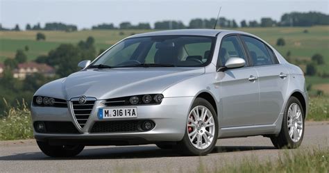 Alfa Romeo salono interjero apžvalga