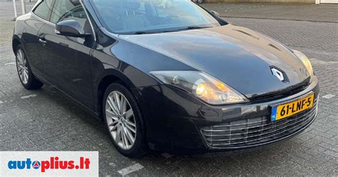 Trečiosios kartos Renault Laguna hečbeko, universalo ir kupė variantų nuotraukos
