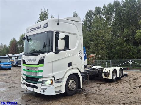 Techninė schema: Scania sunkvežimio ašių konfigūracijos