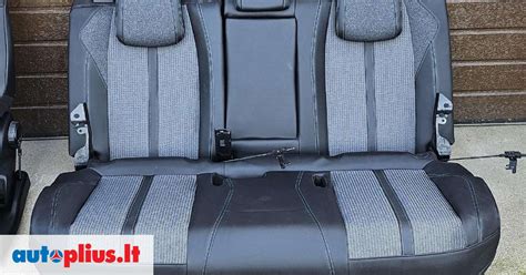 Peugeot 3008 galinių sėdynių ekranų komplektas