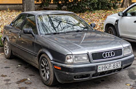 Audi 80 B4 vaizdas iš priekio