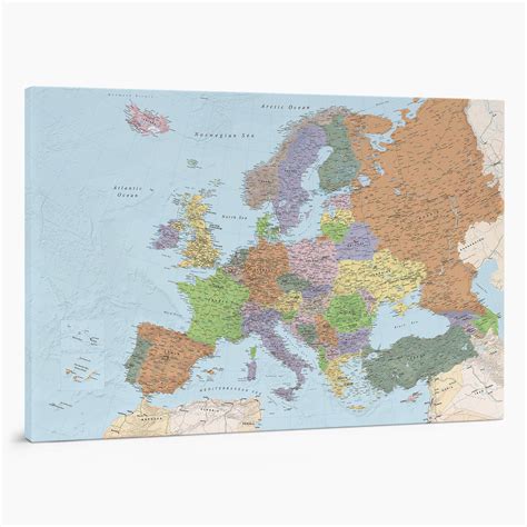 Europos žemėlapis su rodyklėmis, simbolizuojančiomis duomenų apsikeitimą apie kelių eismo pažeidimus tarp ES šalių
