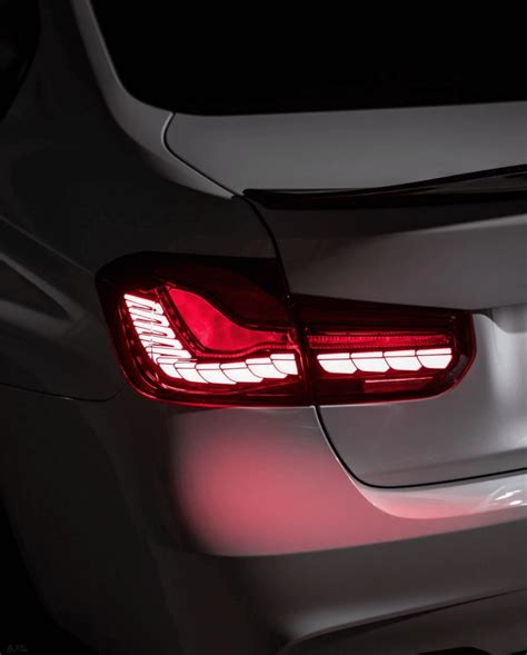 BMW OLED galiniai žibintai