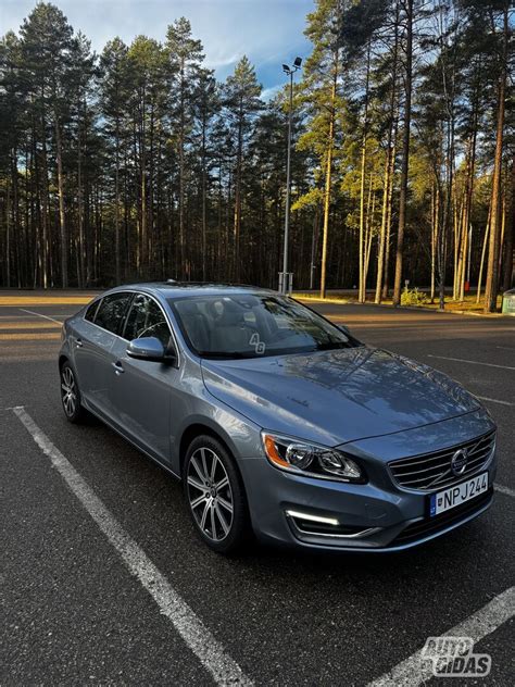 Tematinė nuotrauka: Naujasis Volvo S60 sedanas