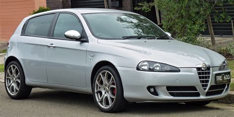 „Alfa Romeo 147“ fasadas