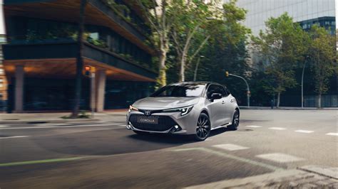 Toyota hibridinių modelių asortimento iliustracija