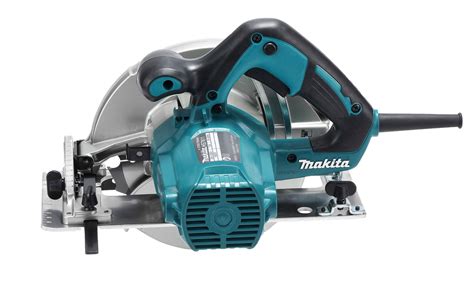 Rankinio diskinio pjūklo Makita HS7611 nuotrauka, demonstruojanti jo ergonomišką dizainą ir gumuotą rankeną.