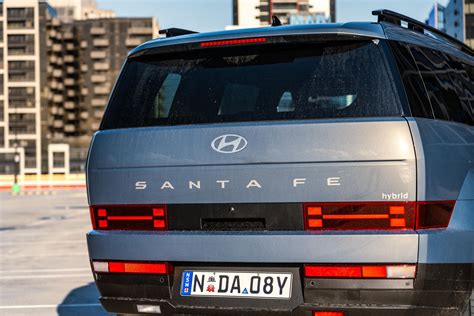 Hyundai Santa Fe interjero nuotrauka su erdviu salonu