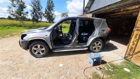 Teminis automobilio dugno ir slenksčių nuotrauka