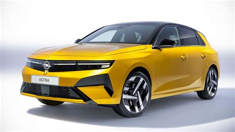 Opel Astra modelių evoliucijos infografika