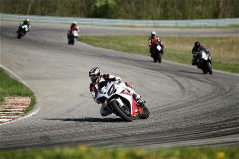 Motociklų lenktynės trasoje