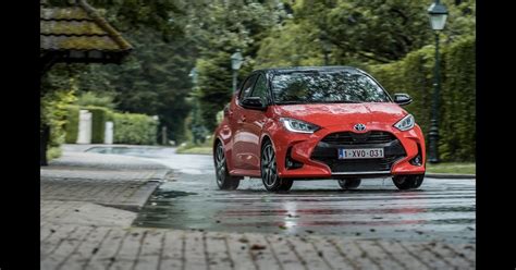 Toyota Yaris kartos ir jų evoliucija