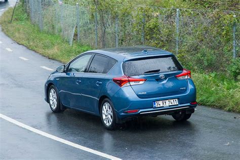 Toyota Auris hibridinės sistemos schema