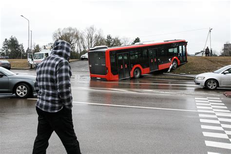 autobuso avarija, sužalojimai, alkobloko pavyzdys