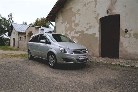 Teminė nuotrauka: Opel Zafira B antros kartos modelis
