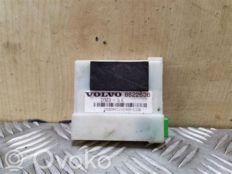 Volvo V70 šoninių veidrodėlių valdymo pulto iliustracija