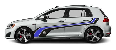 Lipdukas su VW Golf spalvos kodu, priklijuotas ant automobilio kėbulo