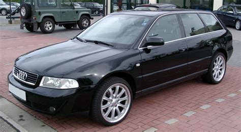 Audi A4 B5 Avant amortizatoriaus apsaugos komplektas
