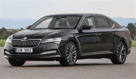 Skoda Superb 2.0 TDI variklio nuotrauka