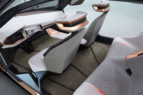 Koncepcinis BMW Vision Next 100 automobilio interjero ir eksterjero dizainas