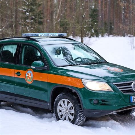 Aplinkos apsaugos departamento automobilis su žymėjimais