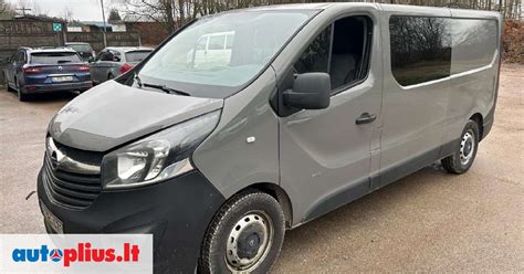 Įvairių mikroautobusų modelių palyginimas (pvz., Opel Vivaro, Mercedes Sprinter)