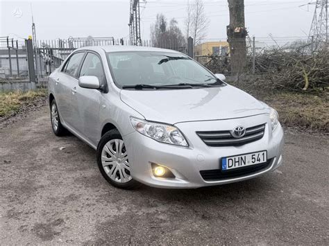 Toyota Corolla 2008 sedanas ir hečbekas