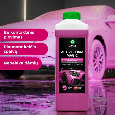 rožinės putos automobilio plovykloje