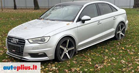 Pavyzdinė nuotrauka su Audi A3 automobiliu ir plokščiais teigiamo ET išnešimo ratlankiais