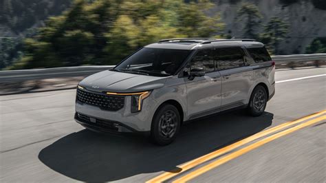Kia Carnival sėdynių transformacijos galimybės
