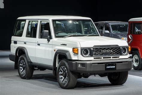 Toyota Land Cruiser 2024 variklio skyriaus schema