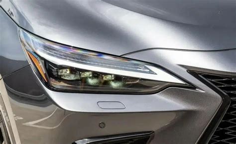 Nuotrauka: modernių automobilių žibintų dizainas