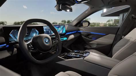 BMW iX interjero dizainas su M daugiafunkcinėmis sėdynėmis ir M odiniu vairu