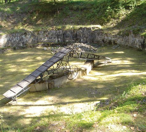 Kopėčios-trapas - unikalus Panerių memorialo eksponatas
