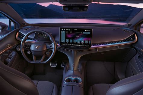 Vaizdas, demonstruojantis Peugeot 508 interjerą ir prietaisų skydelį