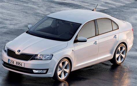 Infografika: Skoda Rapid palyginimas su SEAT Toledo
