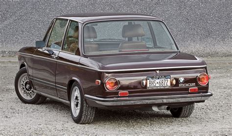 BMW 2002 modelis