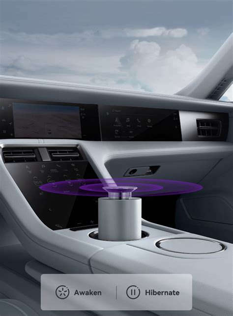 Vizualizacija: AROWAVE CarPro difuzorius automobilio salone, demonstruojantis jo kompaktiškumą ir modernų dizainą.