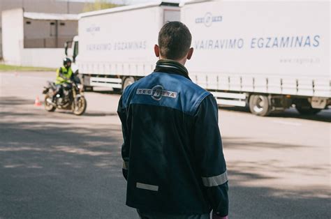 Motociklų egzaminų aikštelė ir egzaminuojamasis