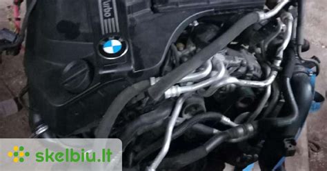 Sugedęs BMW pūstuvo variklis su rūdžių ir dulkių žymėmis