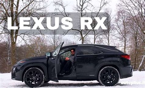 Nuotrauka, kurioje matomas Lexus IS automobilis.