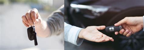 Teminė nuotrauka: žmogus atsiimantis raktus nuo automobilio nuomos punkte
