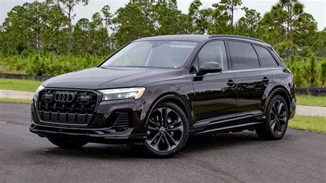 Audi Q7 interjero nuotrauka