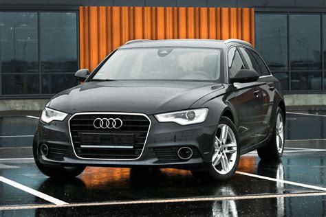 Audi A6 C7 interjero nuotrauka, rodanti centrinę konsolę ir prietaisų skydelį