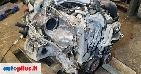 Schema, iliustruojanti svarbiausius Nissan X-Trail variklio komponentus, kuriuos gali tekti remontuoti ar keisti.