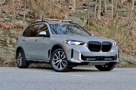 BMW X5 interjero su panoraminėmis lubomis nuotrauka