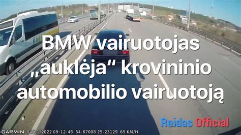 vairuotojas, atliekantis automobilio bandomąjį važiavimą