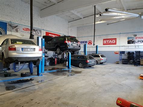 Teminė nuotrauka: automobilių servisas