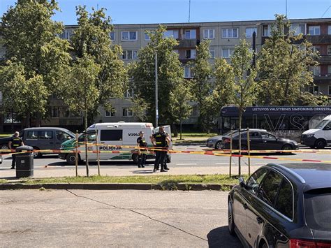 Teminė nuotrauka su salsą šokančiais žmonėmis Vilniuje
