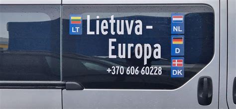 Teminis automobilis, kuriame patogiai telpa aštuoni keleiviai ir jų bagažas